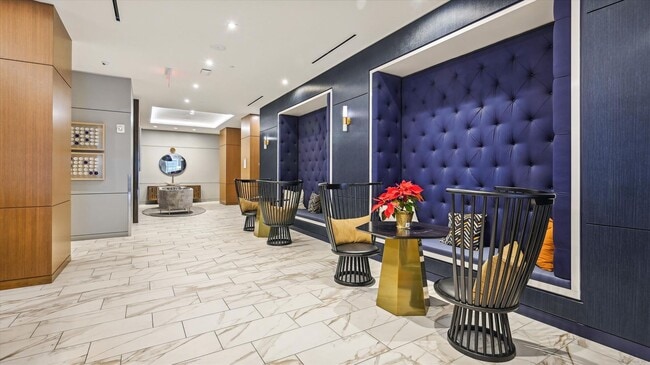 Building Photo - Fabulous 1 Bed/1 Bath condo at The Avidian...