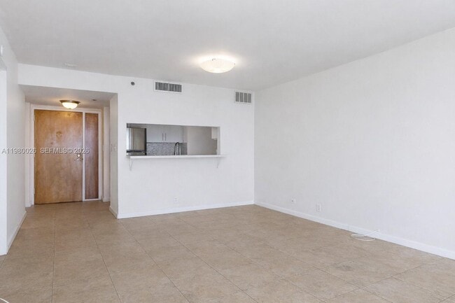 Building Photo - 7601 E Treasure Dr