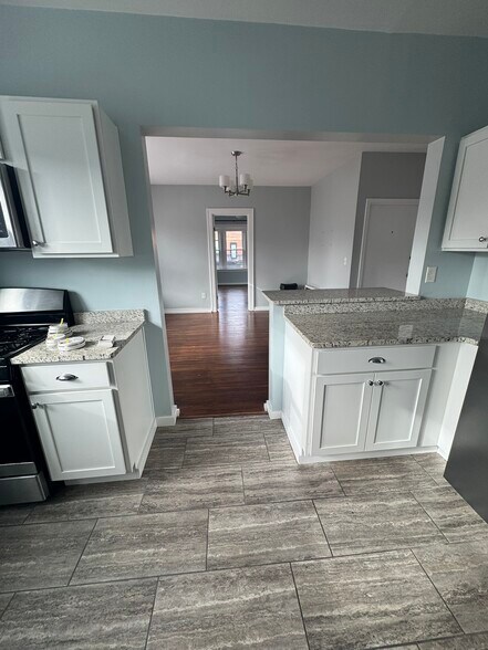 Building Photo - 2900 Wasson Rd