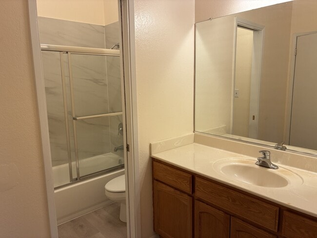 Building Photo - 4075 Eggers Dr