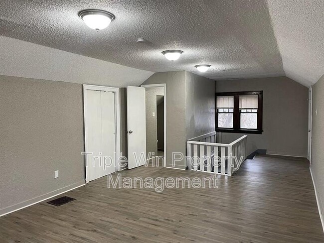 Building Photo - 424 Abston St