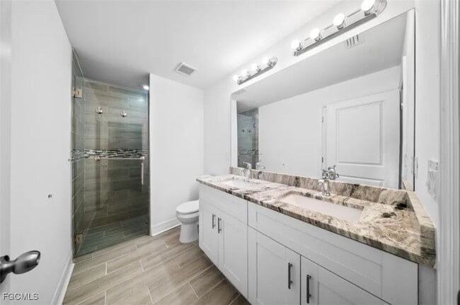 Building Photo - 4414 28th St SW