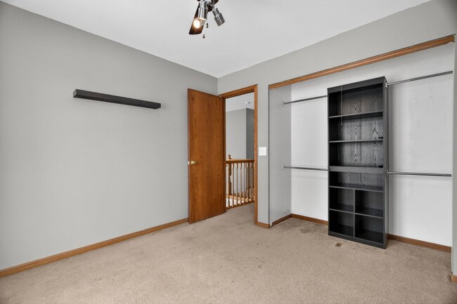 Building Photo - 2167 Rossiter Pkwy