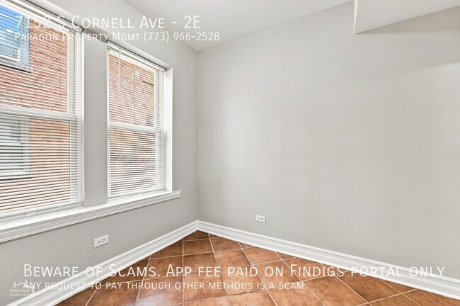 Building Photo - 7152 S Cornell Ave