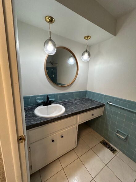 Building Photo - 2272 Berrycreek Dr