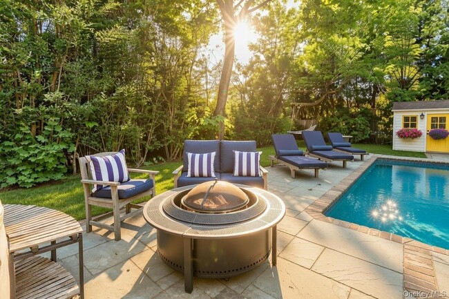 Building Photo - 80 Rte 114