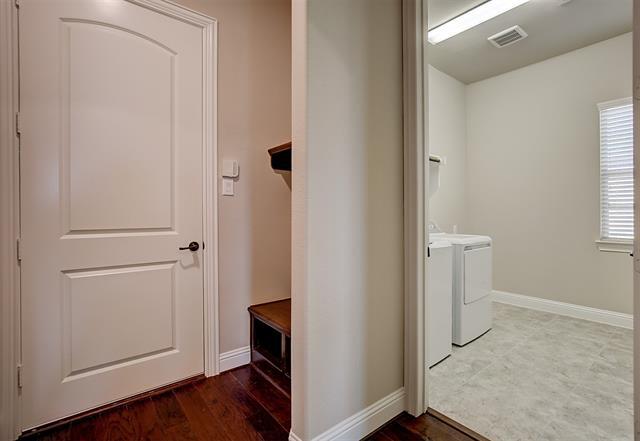 Building Photo - 9006 Forest Park Ct