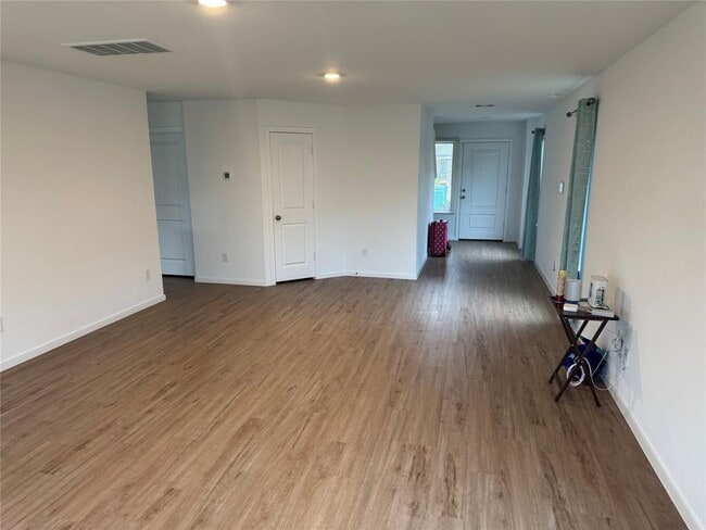 Building Photo - 18637 Cepagatti Dr
