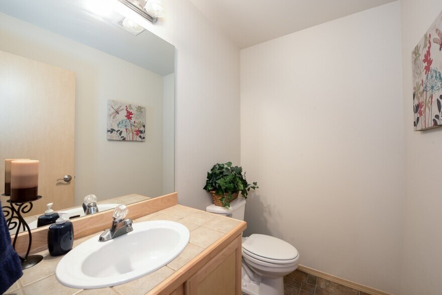 Building Photo - 9414 225th Way NE