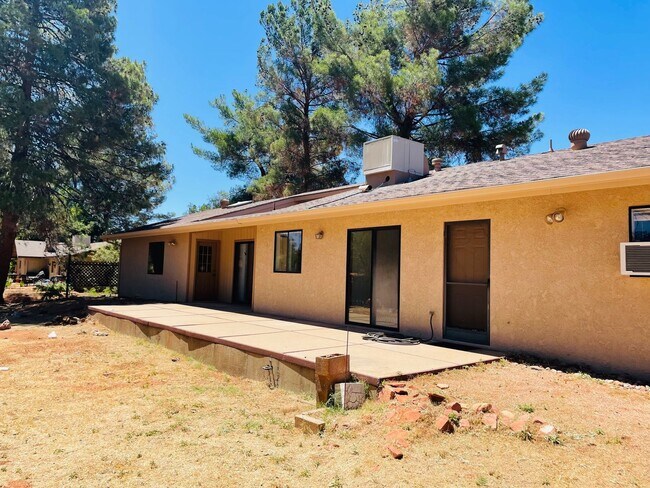 Building Photo - 110 Valley Trail