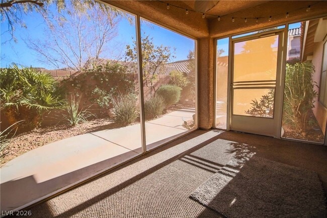 Building Photo - 240 Springtime St