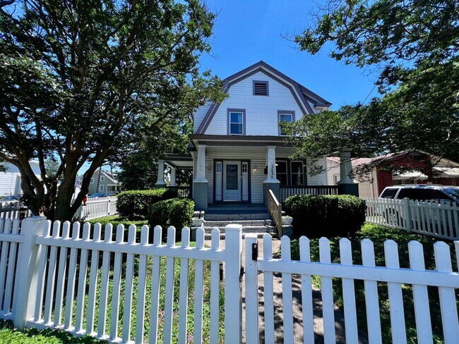 Building Photo - Historical 1920's home in the heart of Norfolk