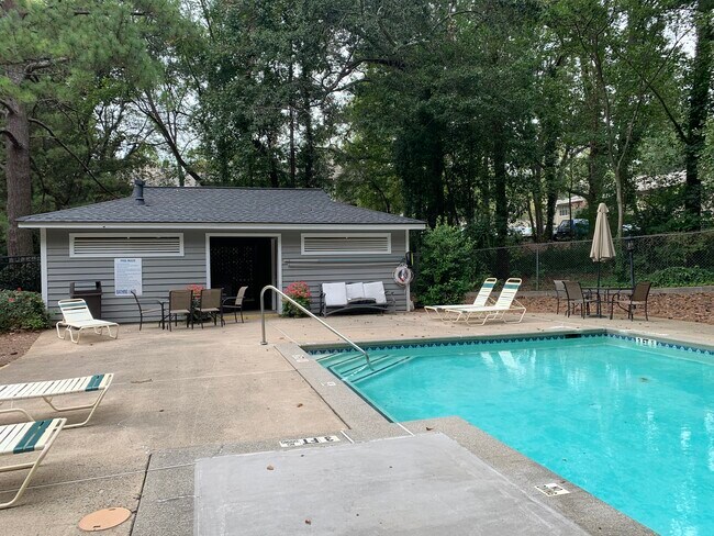 Building Photo - 524 Warm Springs Cir