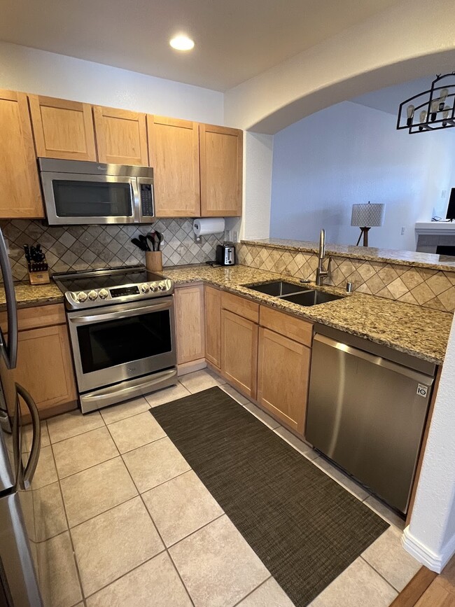 Kitchen - 1747 N Pearl St