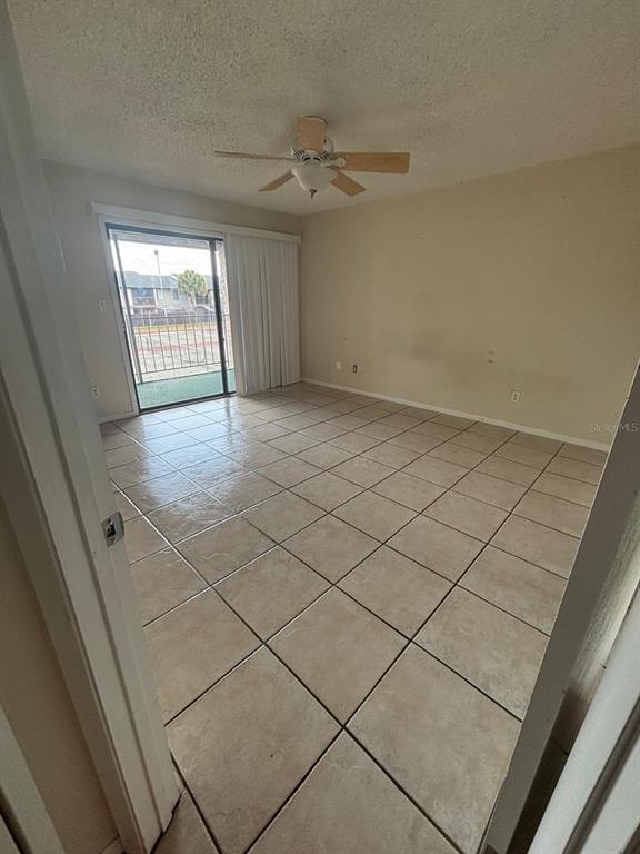 Building Photo - 4023 Henley Rd