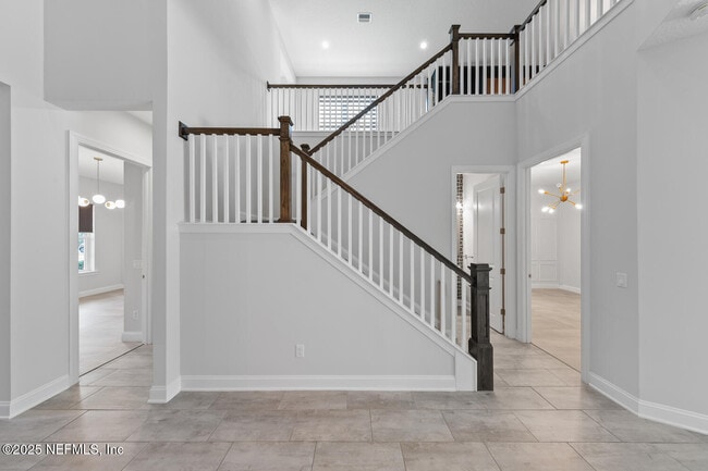 Building Photo - 264 Pine Haven Dr