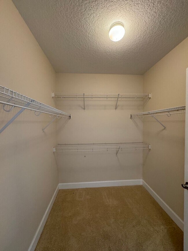 Building Photo - MOVE IN SPECIAL - CONDO LOCATE IN GATED COMMUNITY  IN DR. PHILLIPS-TOSCANA