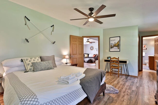 Building Photo - 90 Blueberry Hill Rd