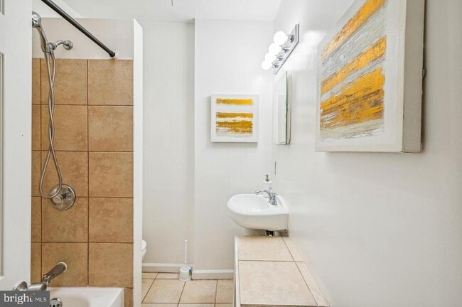 Building Photo - 5632 Belair Rd