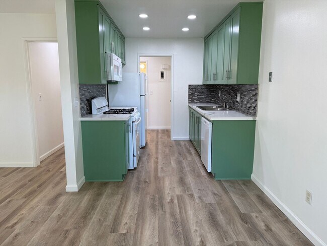 Building Photo - 4738 Elderwood Ct