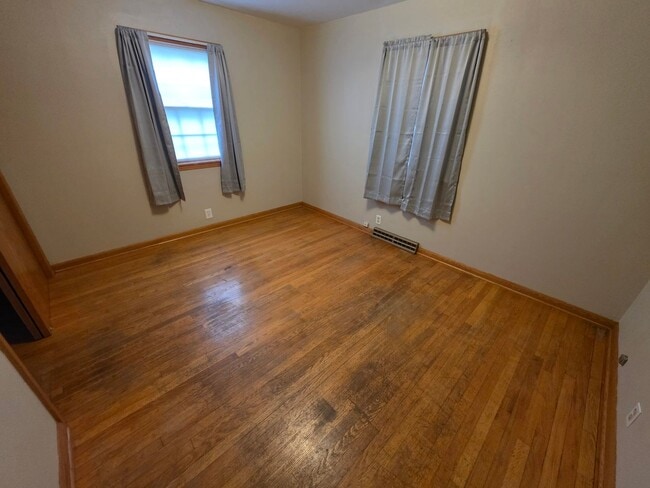 Building Photo - 1501/1503 Harding Ave