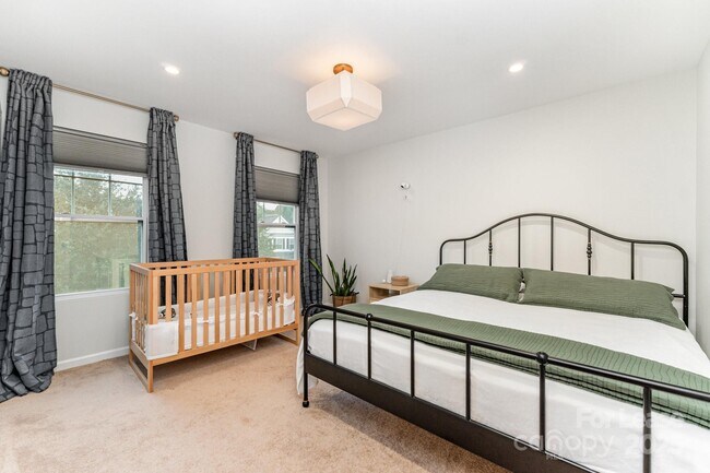 Building Photo - 3917 Bighorn Wy