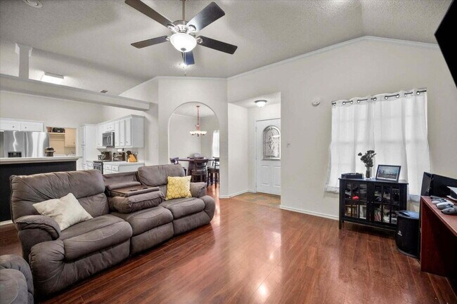 Building Photo - 3105 103rd St