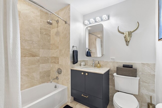 Building Photo - 1450 Washington St