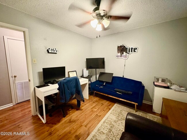 Building Photo - 103 Brookwood Cir