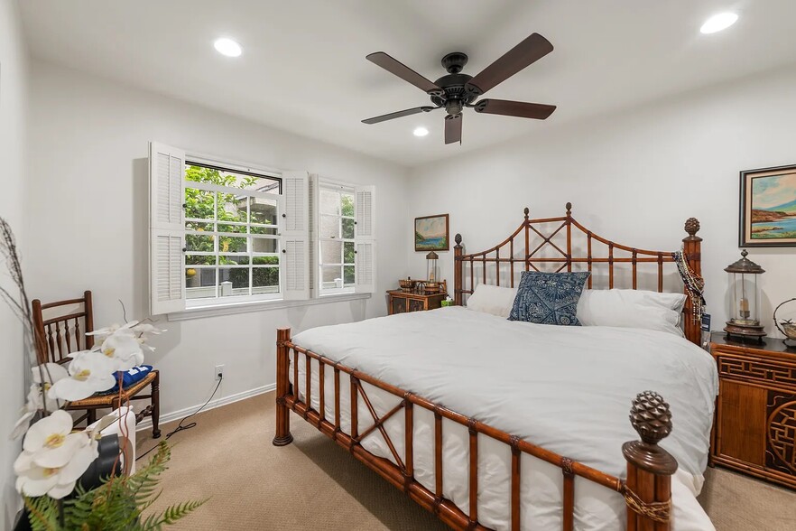 Building Photo - 10723 Ashton Ave