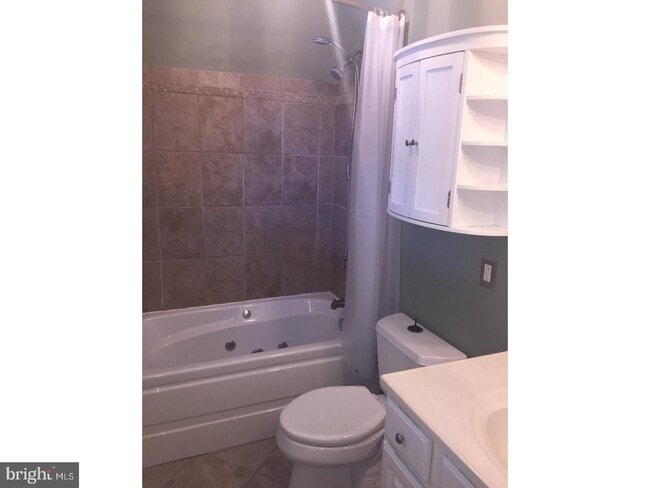 Building Photo - Fairfax - North Wilmington - 4 bedroom ava...