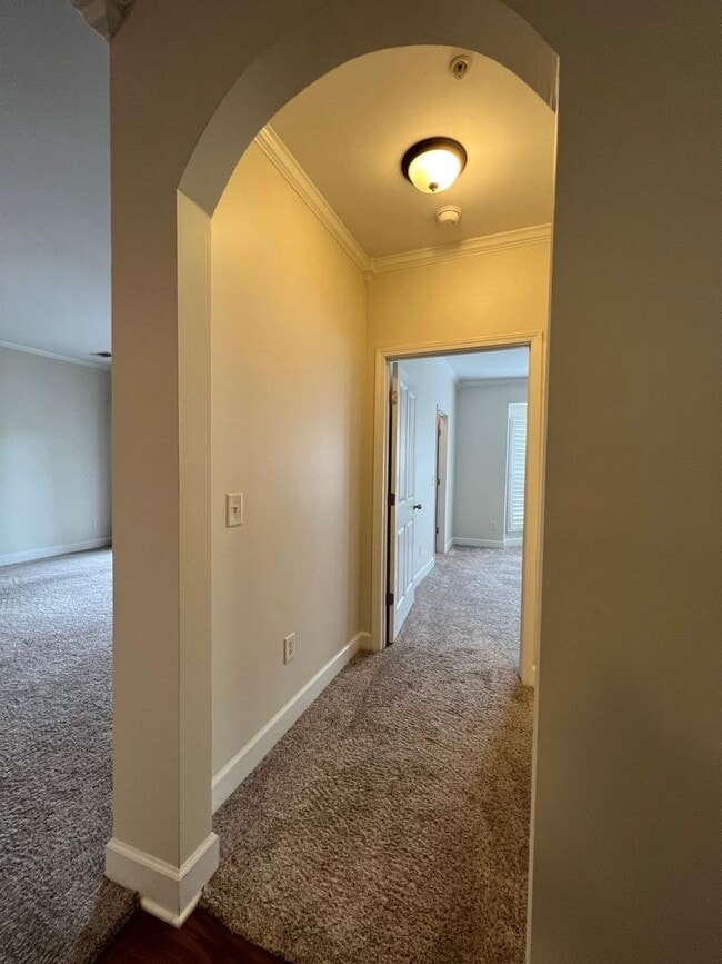 Building Photo - 2 bed 2 bath Lenox village condo