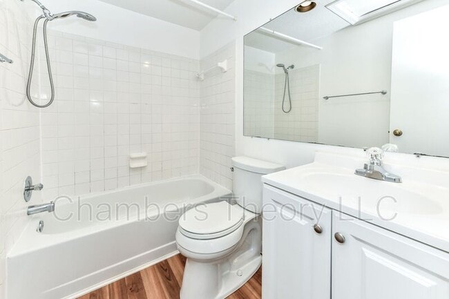 Building Photo - 21 Fendall Ave