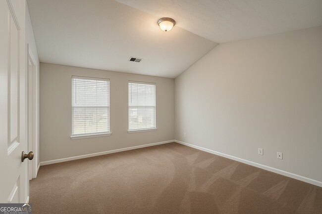 Building Photo - 360 Springbottom Dr SE