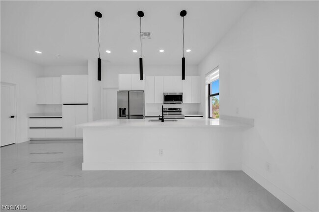 Building Photo - 2700 42nd St W