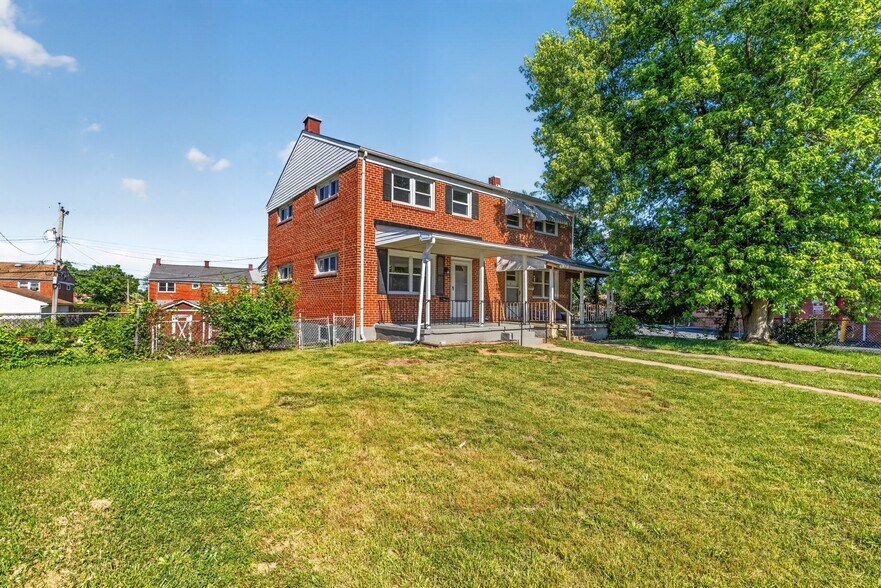 Building Photo - 1524 Barkley Ave