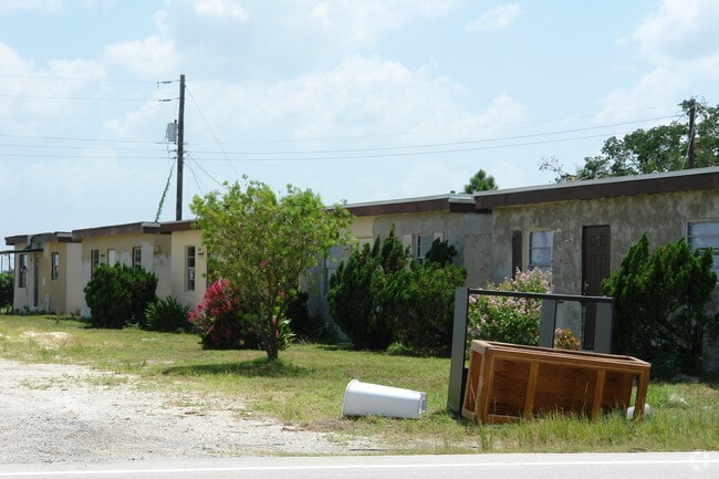 Building Photo - 2001 State Road 64 W