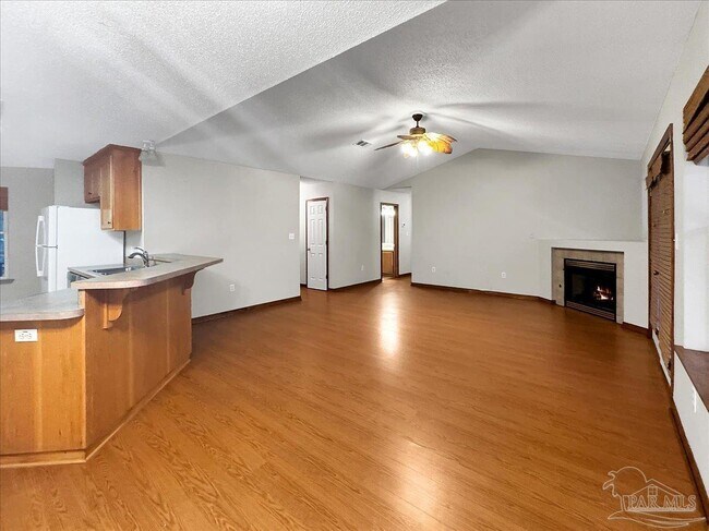 Building Photo - 1427 Big Coldwater Creek Rd
