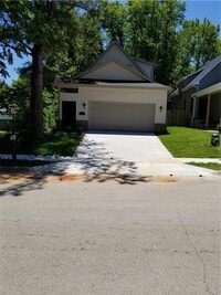 Building Photo - Nice 3 bedroom 3.5 bath near campus in Fayetteville