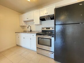 Building Photo - 173 Loudon Rd