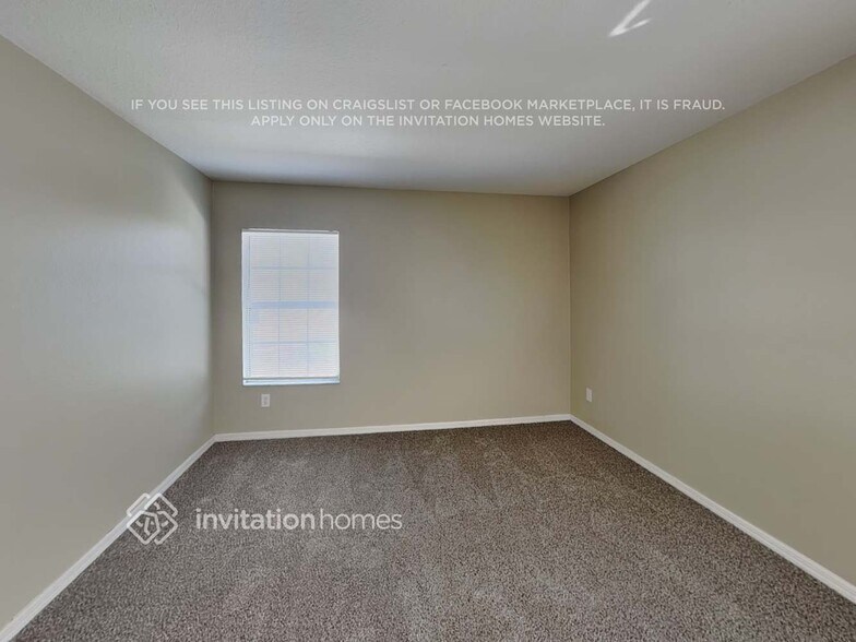 Building Photo - 325 Vine Cliff St