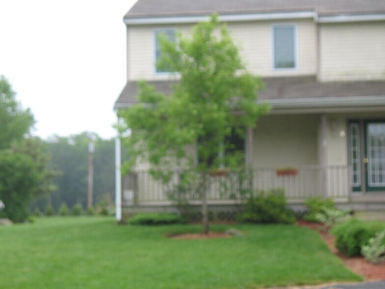Front - 4A Romano Village Dr