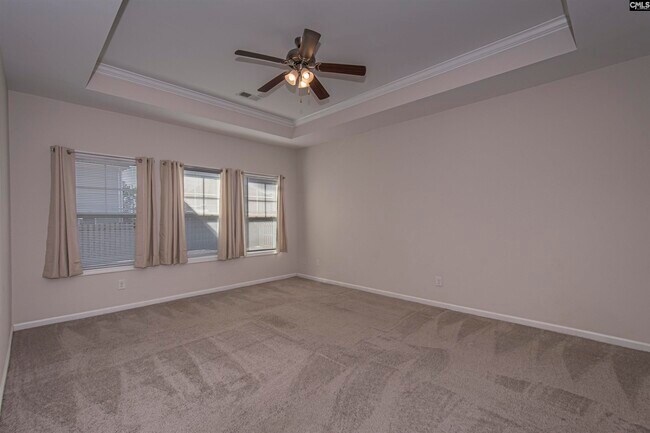 Building Photo - 147 Doolittle Dr