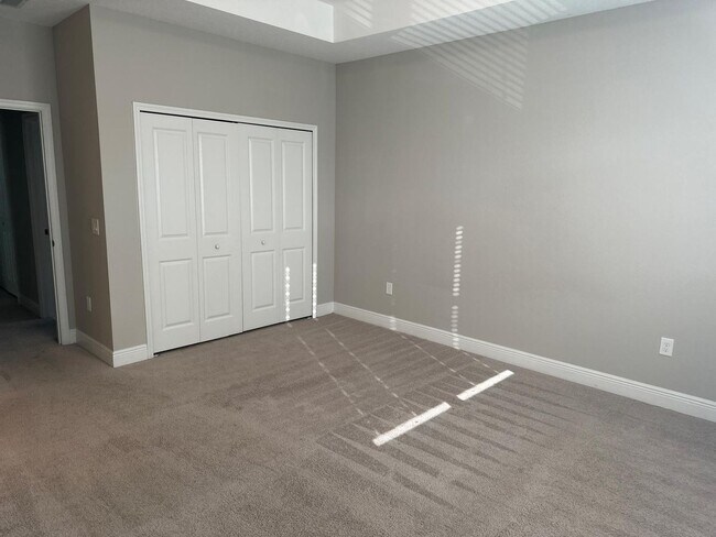 Building Photo - House for rent