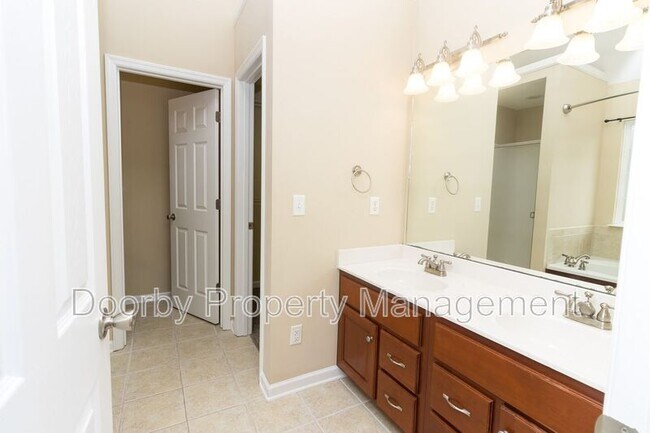 Building Photo - 5755 Caney Ridge Cir