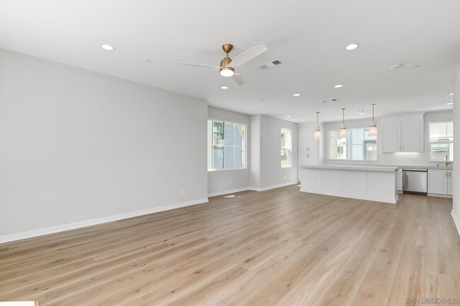 Building Photo - 2540 Chamomile Ln