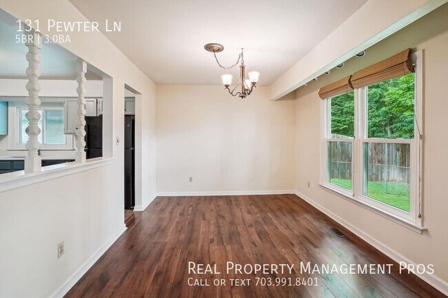 Building Photo - 131 Pewter Ln