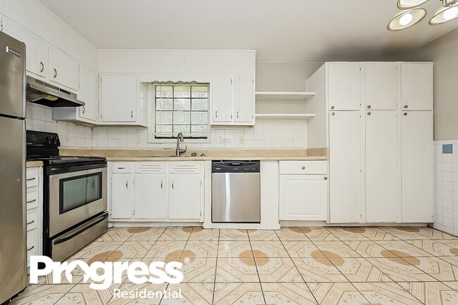 Building Photo - 6527 Cameron Rd