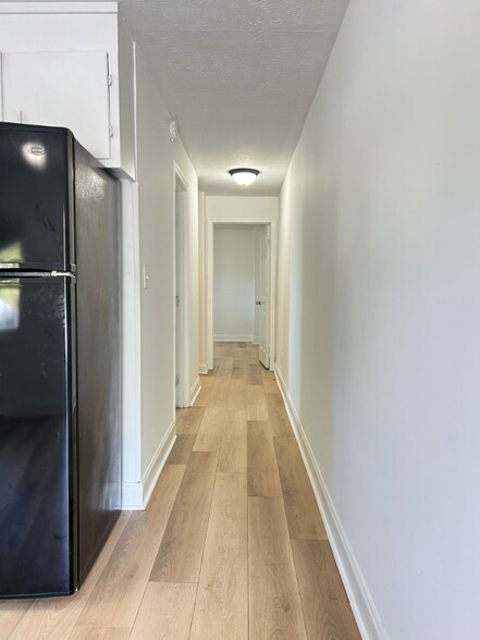 Building Photo - 1517 Tinkertown Ave