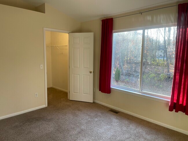 Building Photo - 1727 Andover Blvd